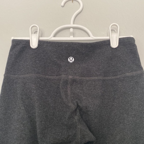 lululemon leggings - Picture 3 of 4